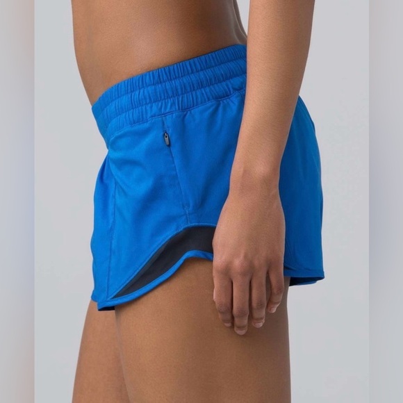 lululemon athletica Pants - Lululemon Hotty Hot Short II *2.5" in Lakeside Blue